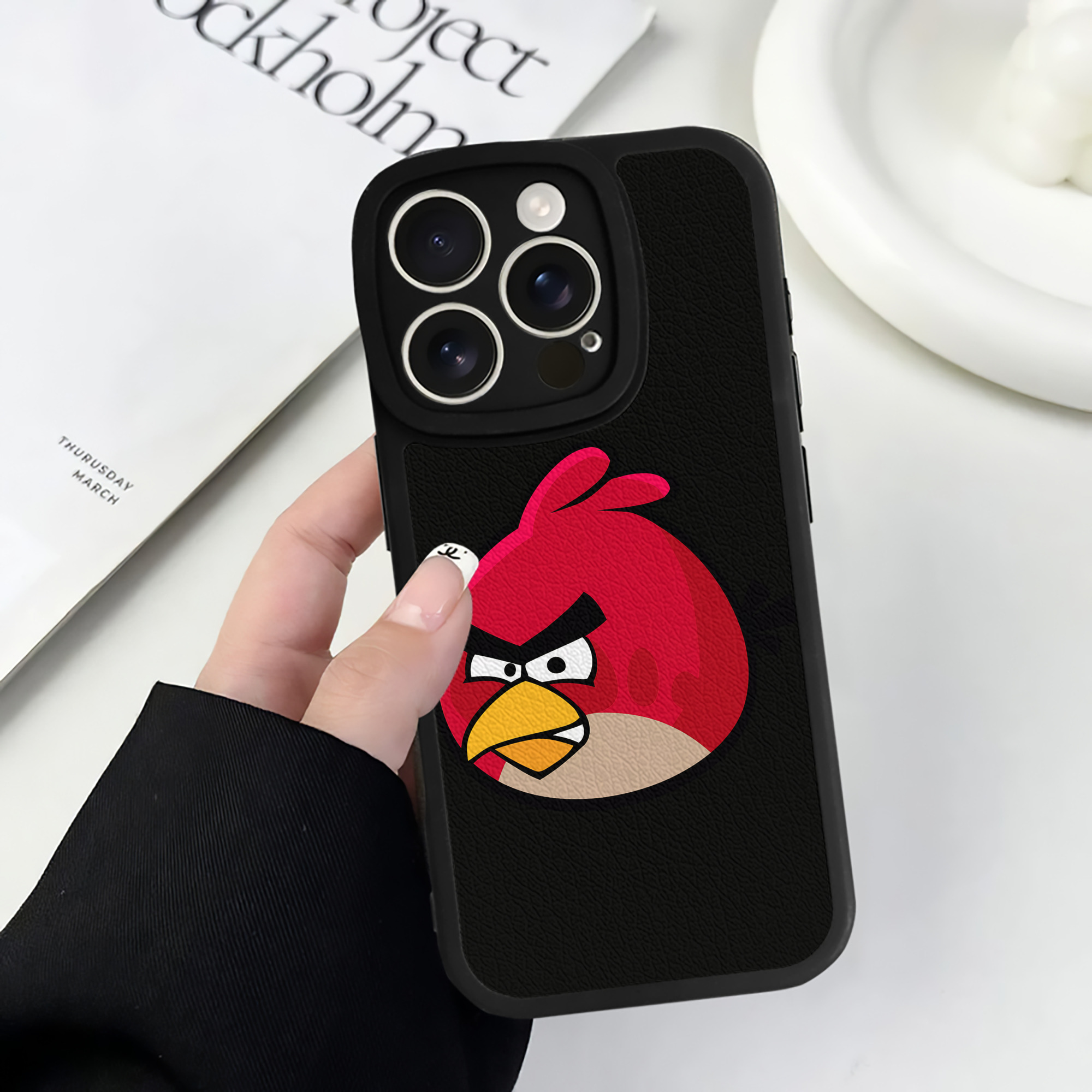 （画像用） Angry Birds アングリーバード 【iPhone 16シリーズ対応】シリコンスマホケース（レザー調） 材質：シリコン